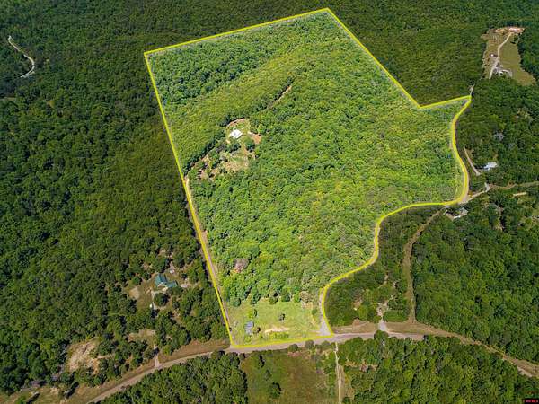 65.8 Acres of Land with Home for Sale in Yellville, Arkansas
