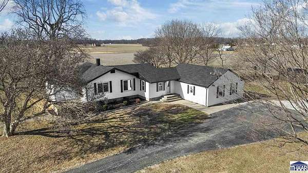 2.5 Acres of Residential Land with Home for Sale in Brazil, Indiana