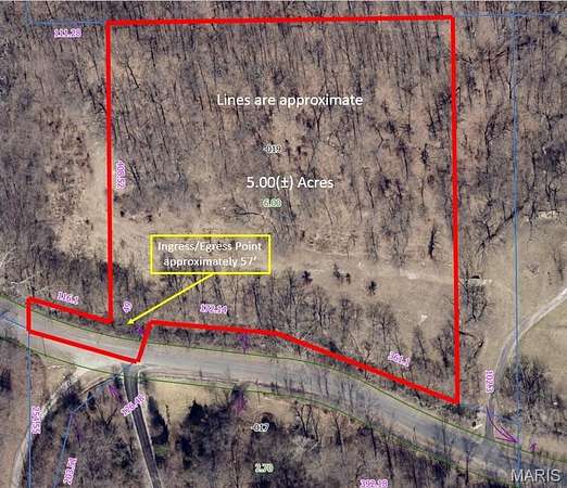 5 Acres of Residential Land for Sale in Staunton, Illinois