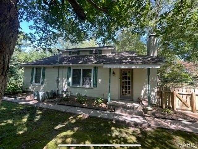 1.52 Acres of Land with Home for Sale in Cape Girardeau, Missouri