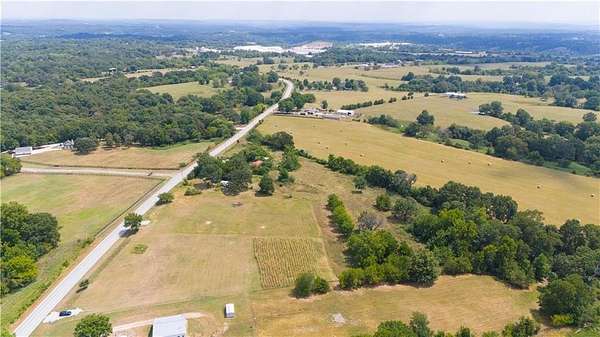 2.57 Acres of Residential Land for Sale in Springdale, Arkansas