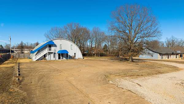 1.78 Acres of Improved Commercial Land for Sale in Highland, Arkansas