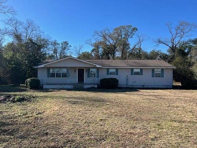 1.5 Acres of Residential Land with Home for Sale in Bainbridge, Georgia