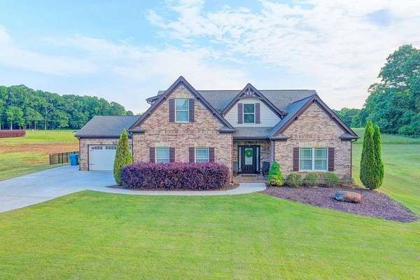 3.1 Acres of Land with Home for Sale in Jefferson, Georgia