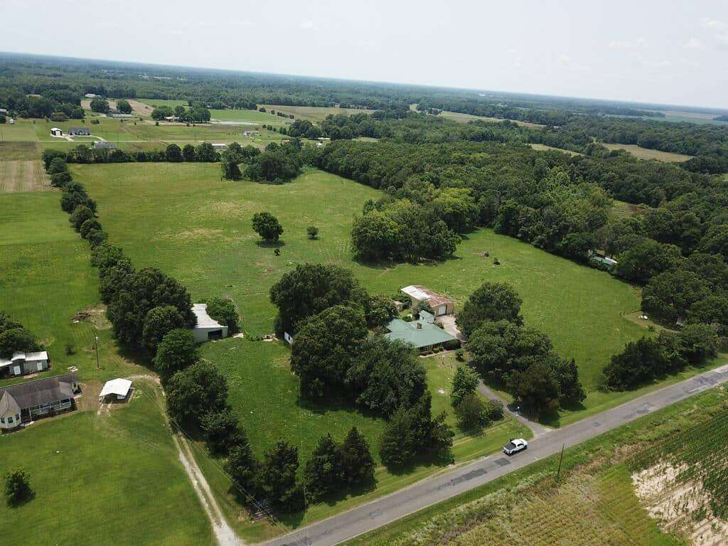 20 Acres of Agricultural Land with Home for Sale in Rayville, Louisiana