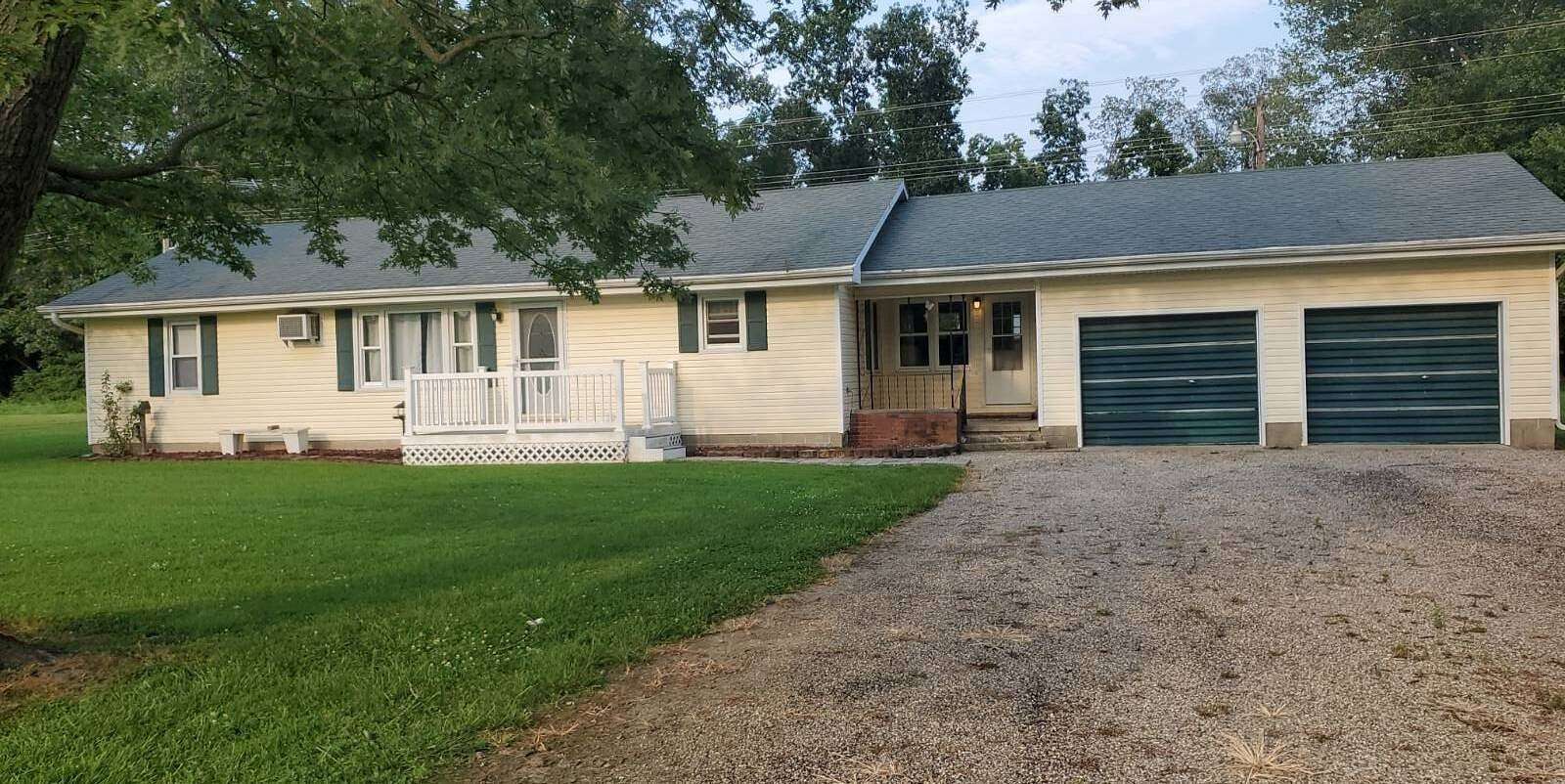 9 Acres of Land with Home for Sale in Flat Rock, Illinois