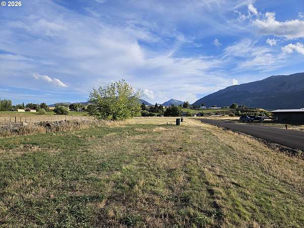 Residential Land for Sale in Joseph, Oregon