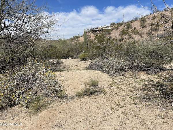 2.2 Acres of Residential Land for Sale in Morristown, Arizona