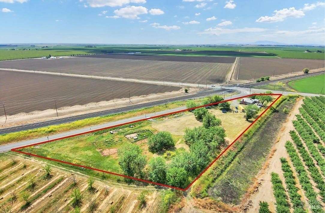 3 Acres of Residential Land with Home for Sale in Dixon, California