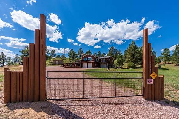 40 Acres of Land with Home for Sale in Hot Springs, South Dakota
