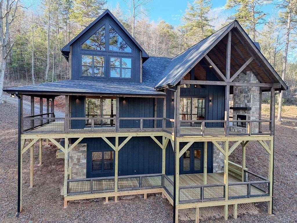 2.19 Acres of Residential Land with Home for Sale in Mineral Bluff, Georgia