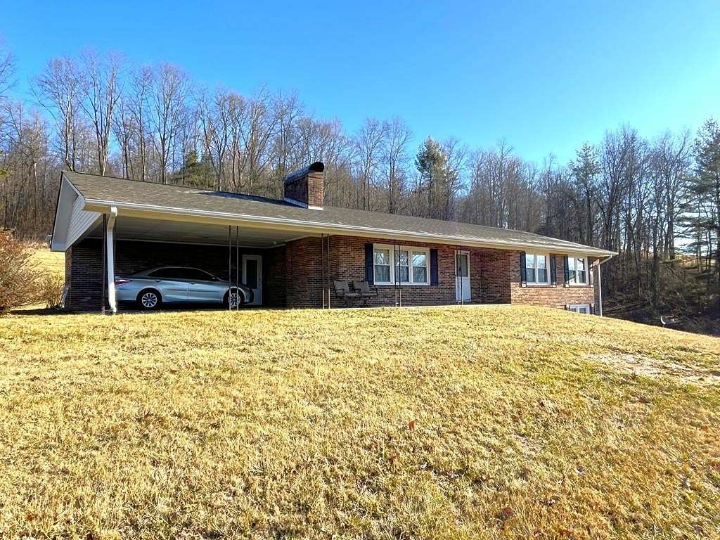 4.4 Acres of Residential Land with Home for Sale in Laurel Fork, Virginia