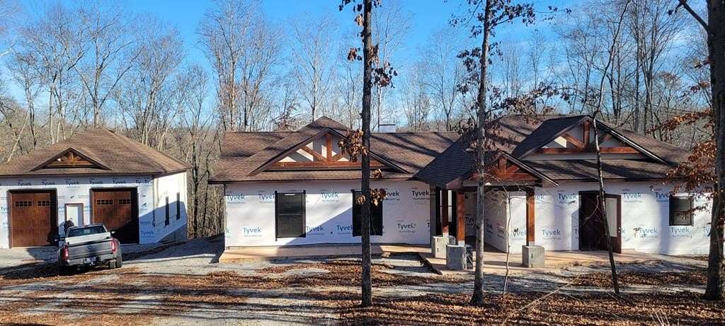 3.35 Acres of Residential Land with Home for Sale in Sparta, Tennessee