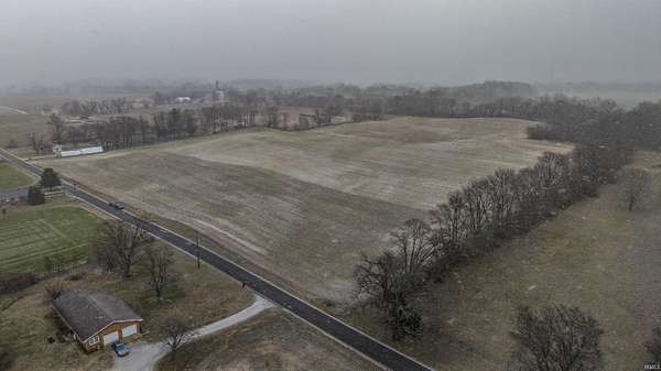 26 Acres of Recreational Land & Farm for Sale in Princeton, Indiana