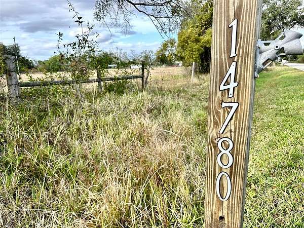 7 Acres of Land for Sale in Myakka City, Florida