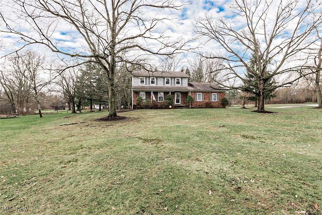 1.5 Acres of Land with Home for Sale in Chagrin Falls, Ohio