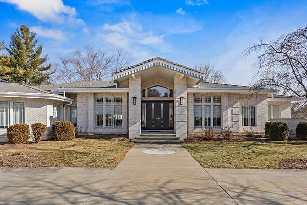 1.53 Acres of Residential Land with Home for Sale in Mahomet, Illinois