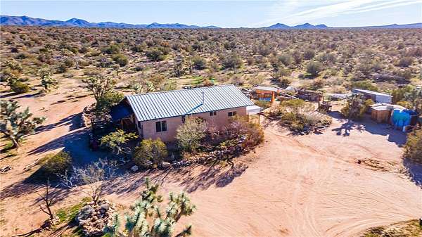 10.1 Acres of Land with Home for Sale in Yucca, Arizona