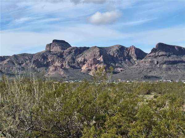 2.35 Acres of Land for Sale in Golden Valley, Arizona