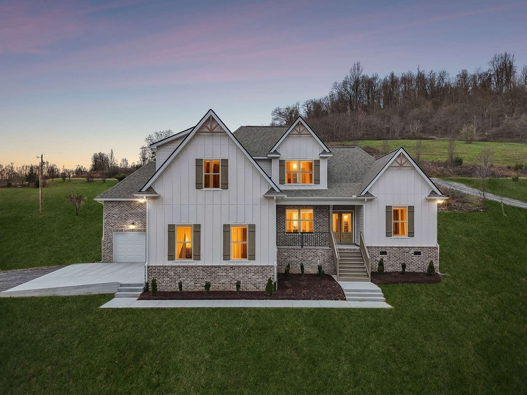 1.87 Acres of Residential Land with Home for Sale in Beechgrove, Tennessee