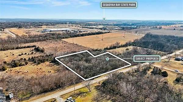 1.6 Acres of Residential Land for Sale in Wagoner, Oklahoma