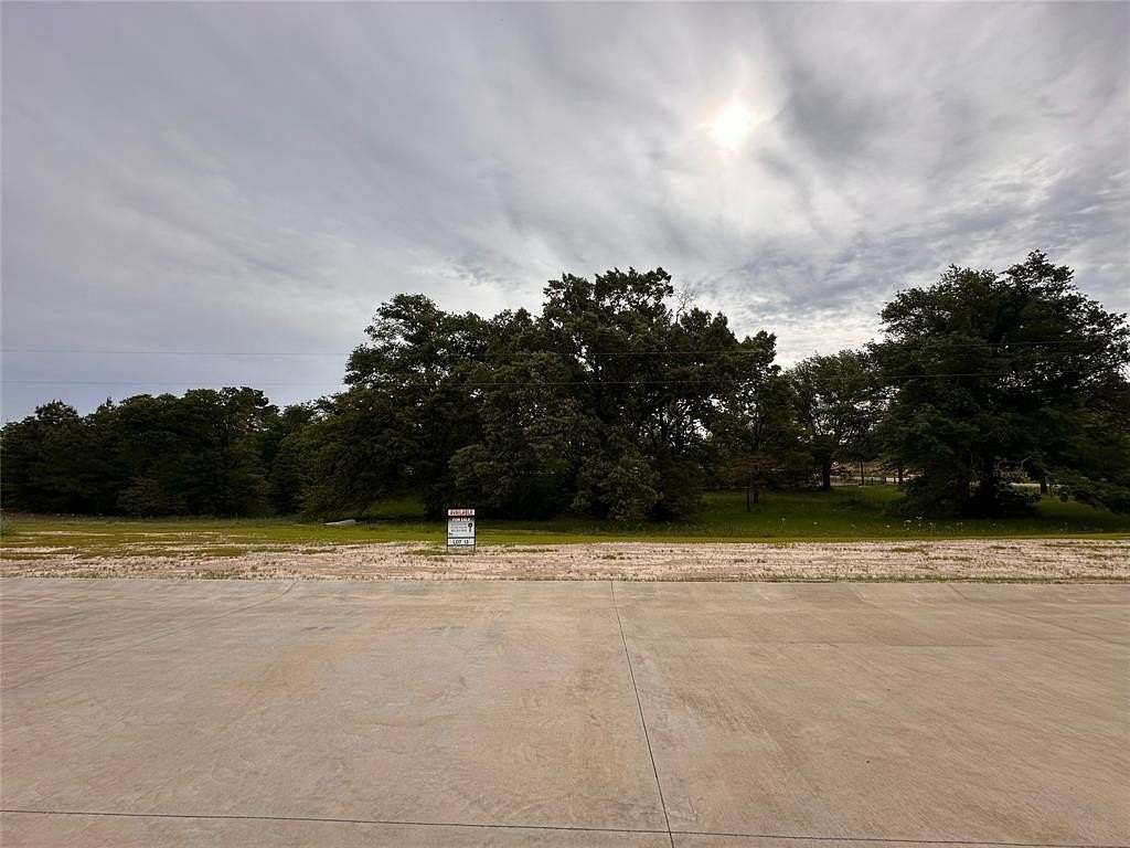 0.58 Acres of Residential Land for Sale in Lindale, Texas