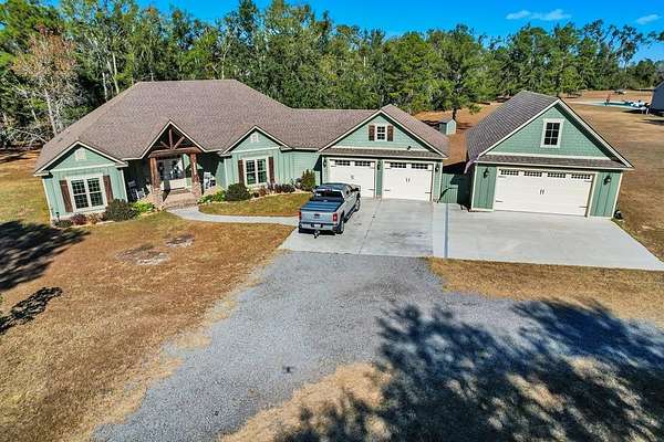2.5 Acres of Land with Home for Sale in Lake Park, Georgia