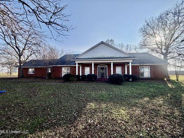 3 Acres of Residential Land with Home for Sale in Cleveland, Mississippi