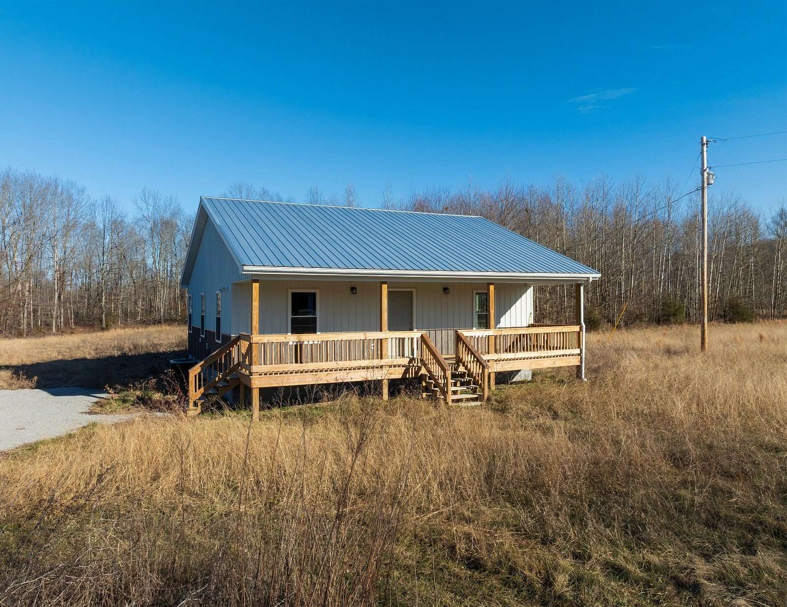 10 Acres of Land with Home for Sale in Columbia, Kentucky