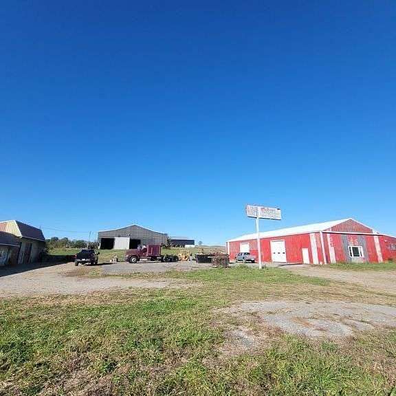 6 Acres of Mixed-Use Land for Sale in Gravel Switch, Kentucky