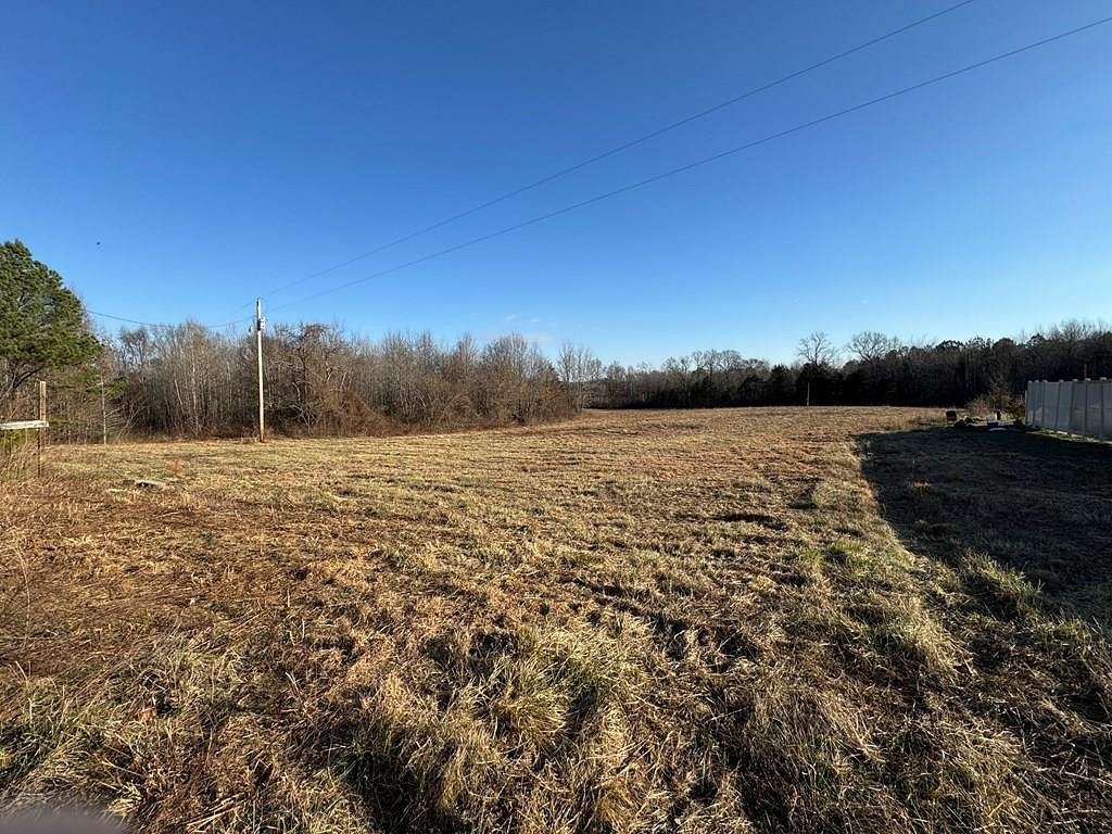 9.1 Acres of Land for Sale in Big Sandy, Tennessee