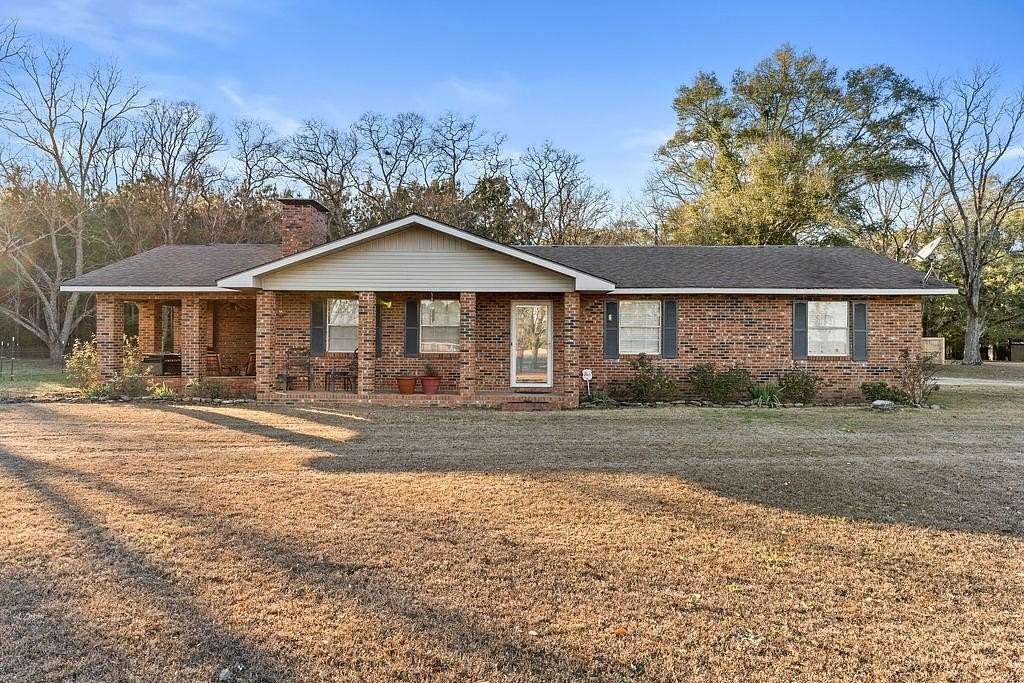 1.5 Acres of Residential Land with Home for Sale in Geneva, Alabama