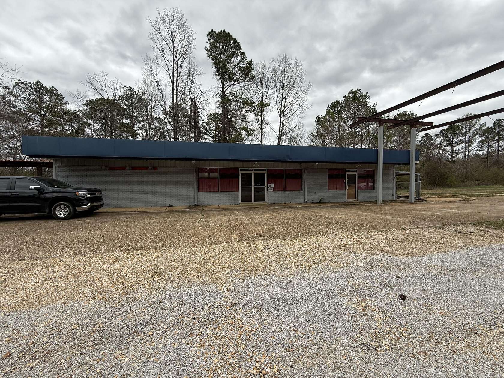 1.6 Acres of Improved Commercial Land for Sale in Fulton, Mississippi