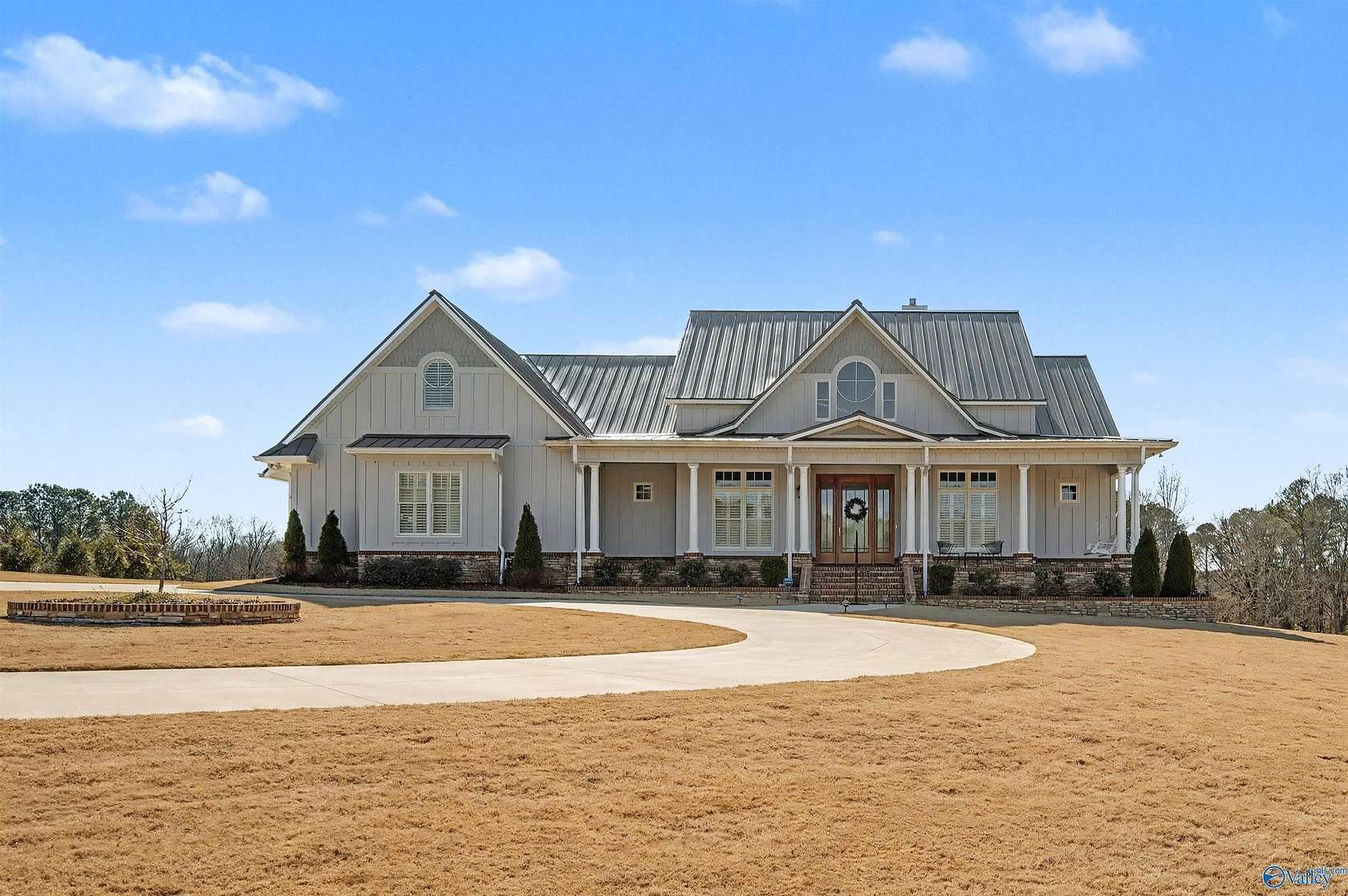 4 Acres of Residential Land with Home for Sale in Guntersville, Alabama