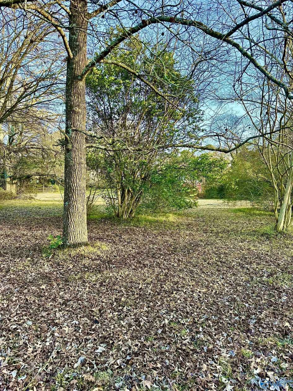 0.39 Acres of Residential Land for Sale in Hartselle, Alabama