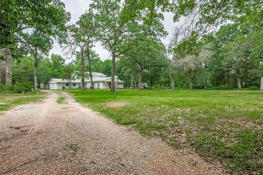 5.87 Acres of Land with Home for Sale in Kemp, Texas