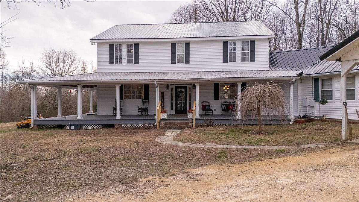 3.43 Acres of Residential Land with Home for Sale in Summertown, Tennessee