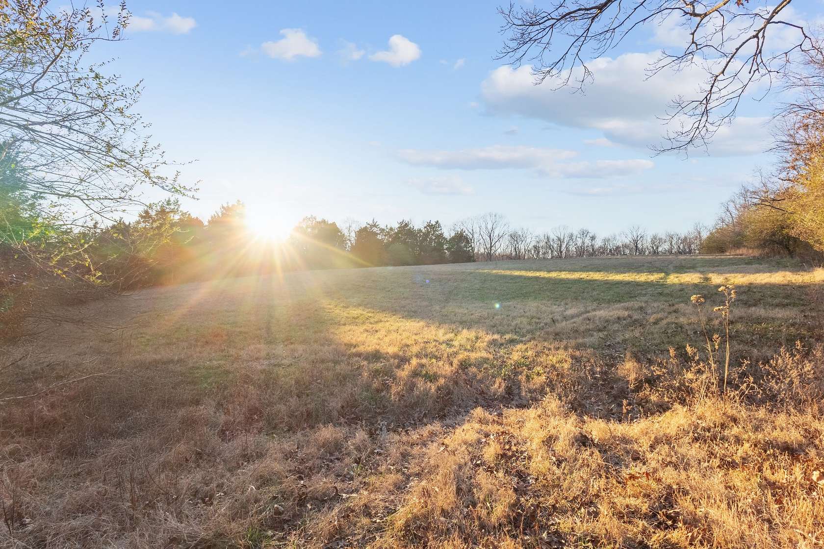 73 Acres of Recreational Land with Home for Sale in Dickson, Tennessee