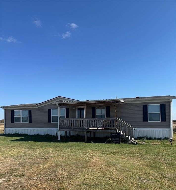 2.2 Acres of Residential Land with Home for Sale in Wills Point, Texas