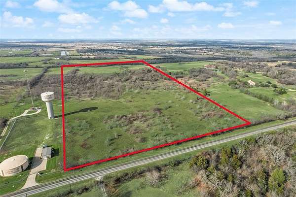 16 Acres of Mixed-Use Land for Sale in Terrell, Texas
