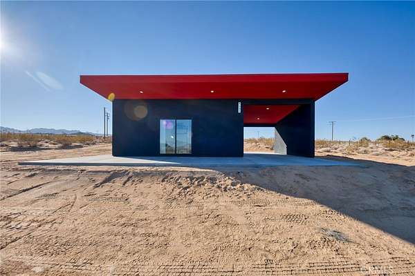 5 Acres of Residential Land with Home for Sale in Landers, California