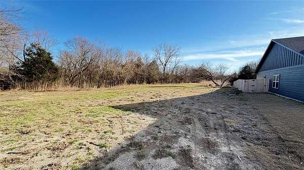 0.23 Acres of Residential Land for Sale in Farmersville, Texas