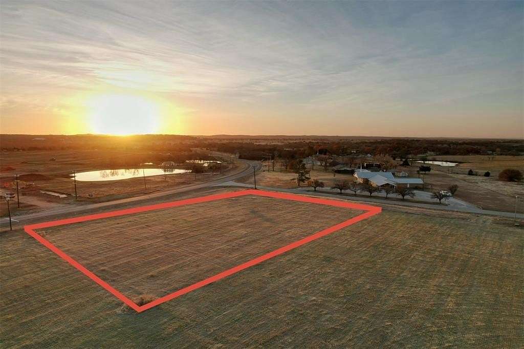 1.49 Acres of Residential Land for Sale in Gainesville, Texas