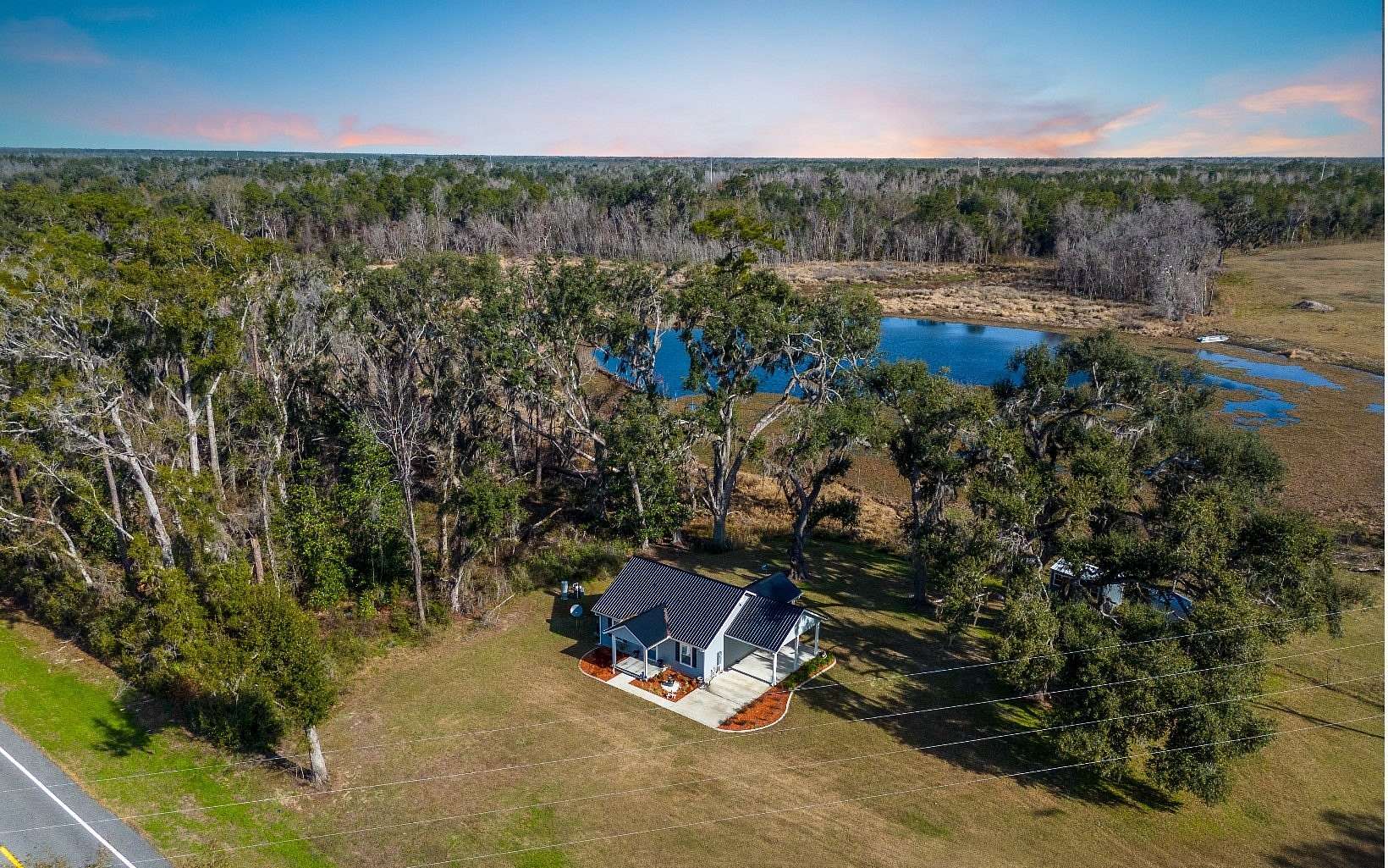 6.8 Acres of Residential Land with Home for Sale in Jasper, Florida