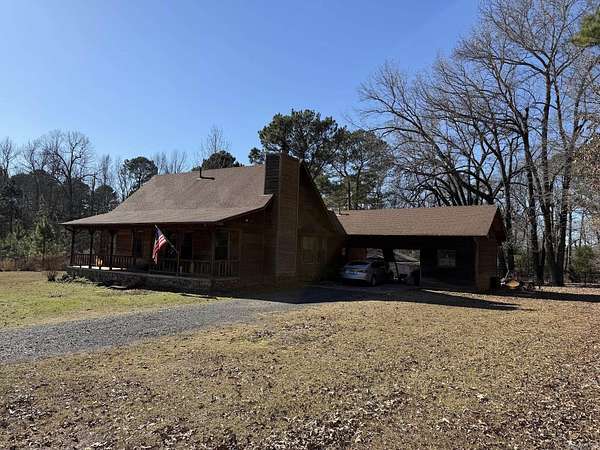 5 Acres of Residential Land with Home for Sale in Lonoke, Arkansas