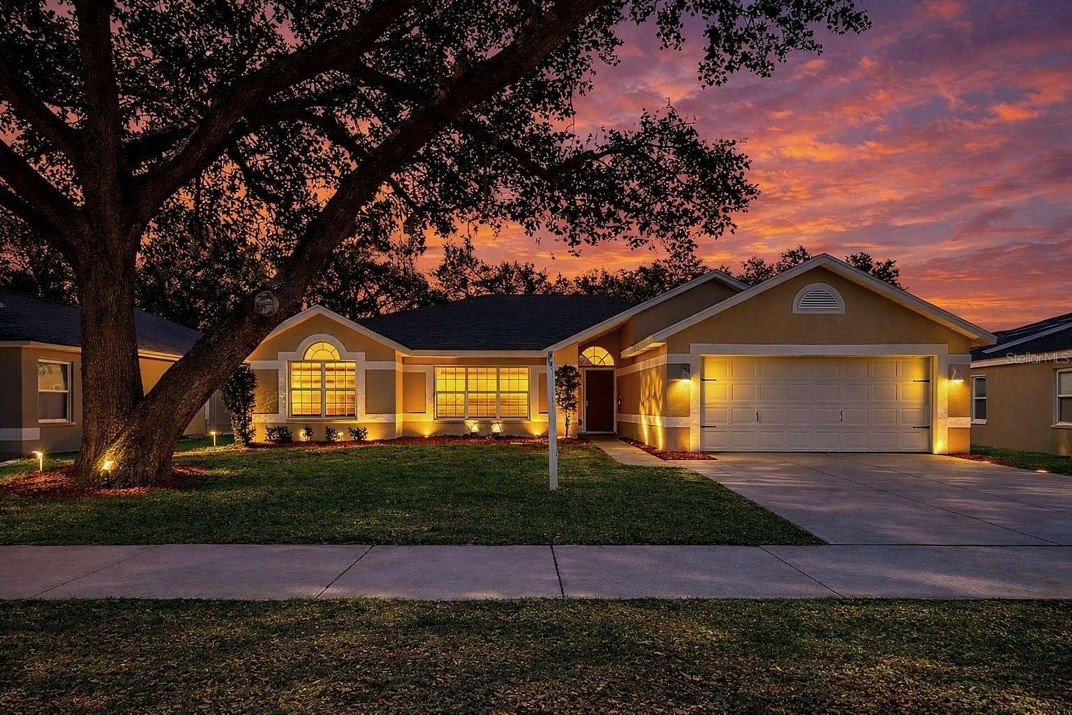 2.35 Acres of Land with Home for Sale in Valrico, Florida