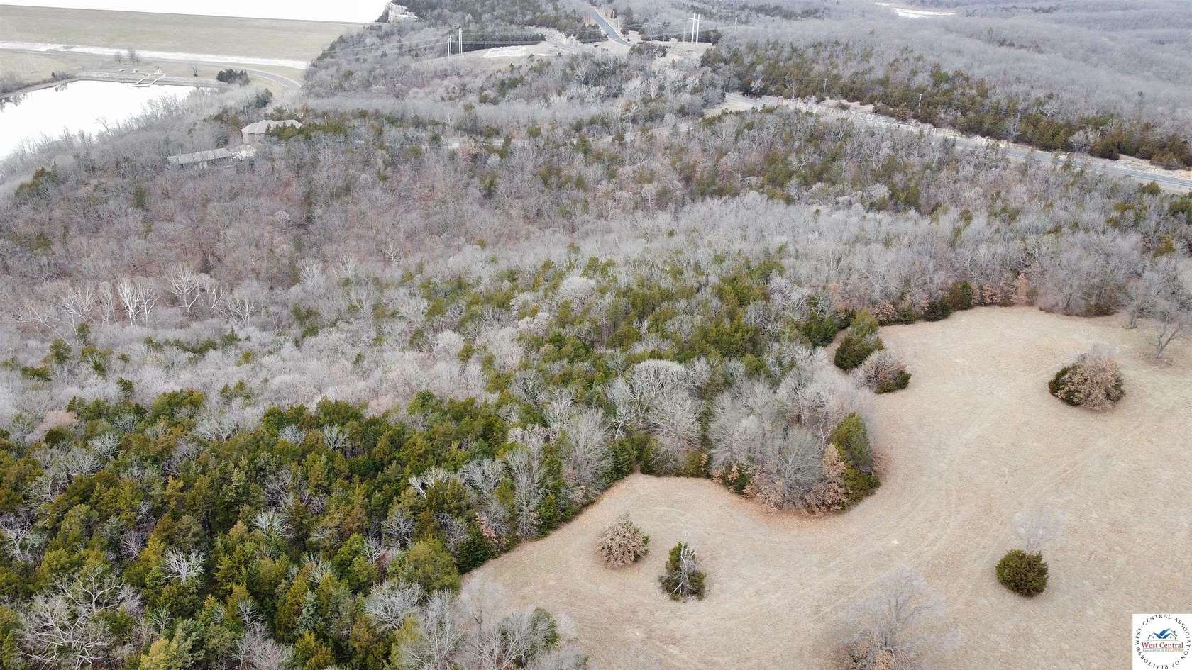 5 Acres of Residential Land for Sale in Warsaw, Missouri