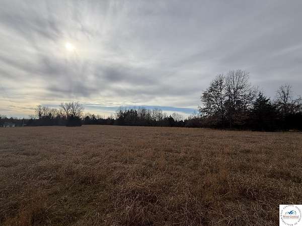 5 Acres of Residential Land for Sale in Warsaw, Missouri