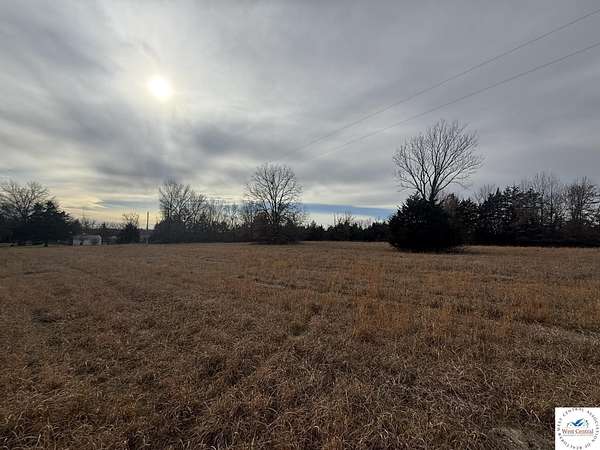 5 Acres of Residential Land for Sale in Warsaw, Missouri