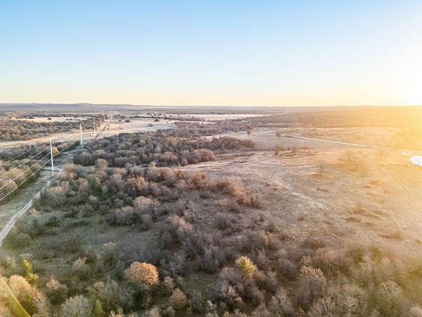 100 Acres of Recreational Land & Farm for Sale in Jacksboro, Texas